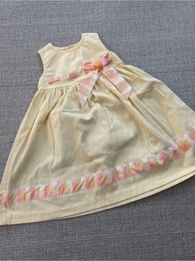 BT Kids Butter Yellow Girls' Ribbon-Trim Dress. Size 4